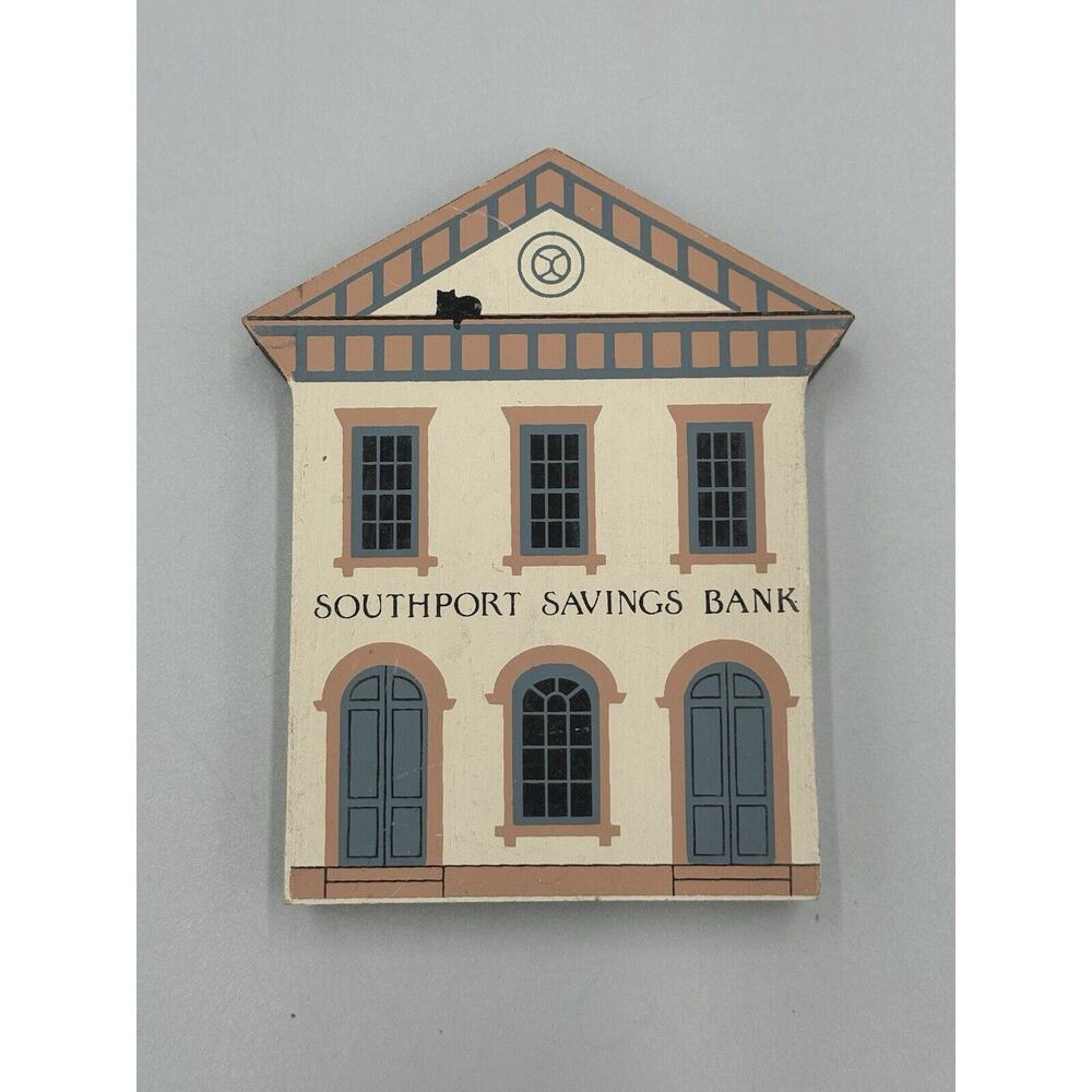 Vintage 1995 Cat's Meow Village Series V Southport Bank 5” Tall